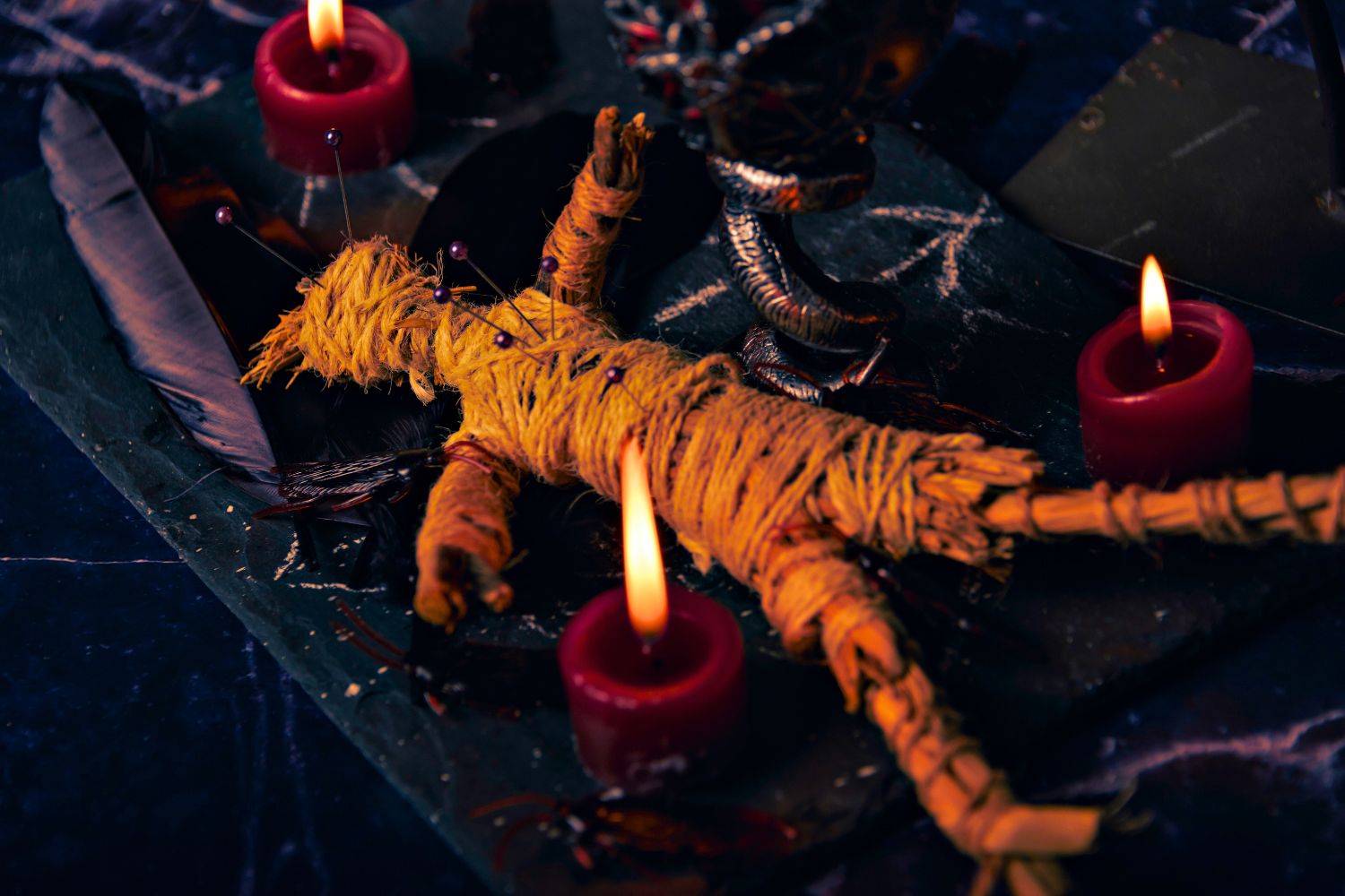 Fumée mystique évoquant un rituel de désenvoûtement